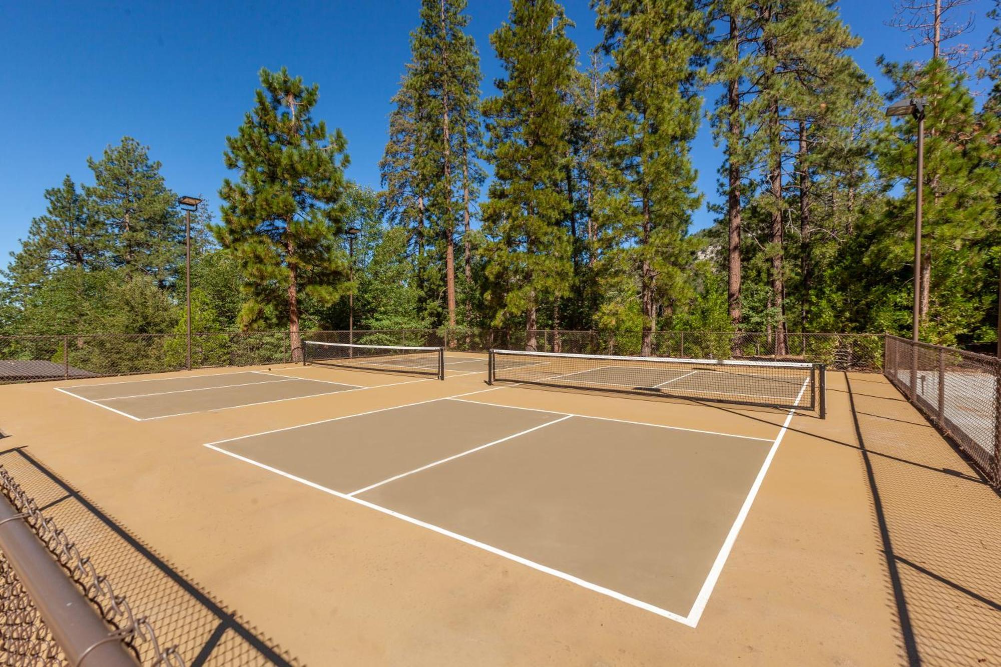 فندق Tahquitz Pines Retreat آيديلوايل المظهر الخارجي الصورة