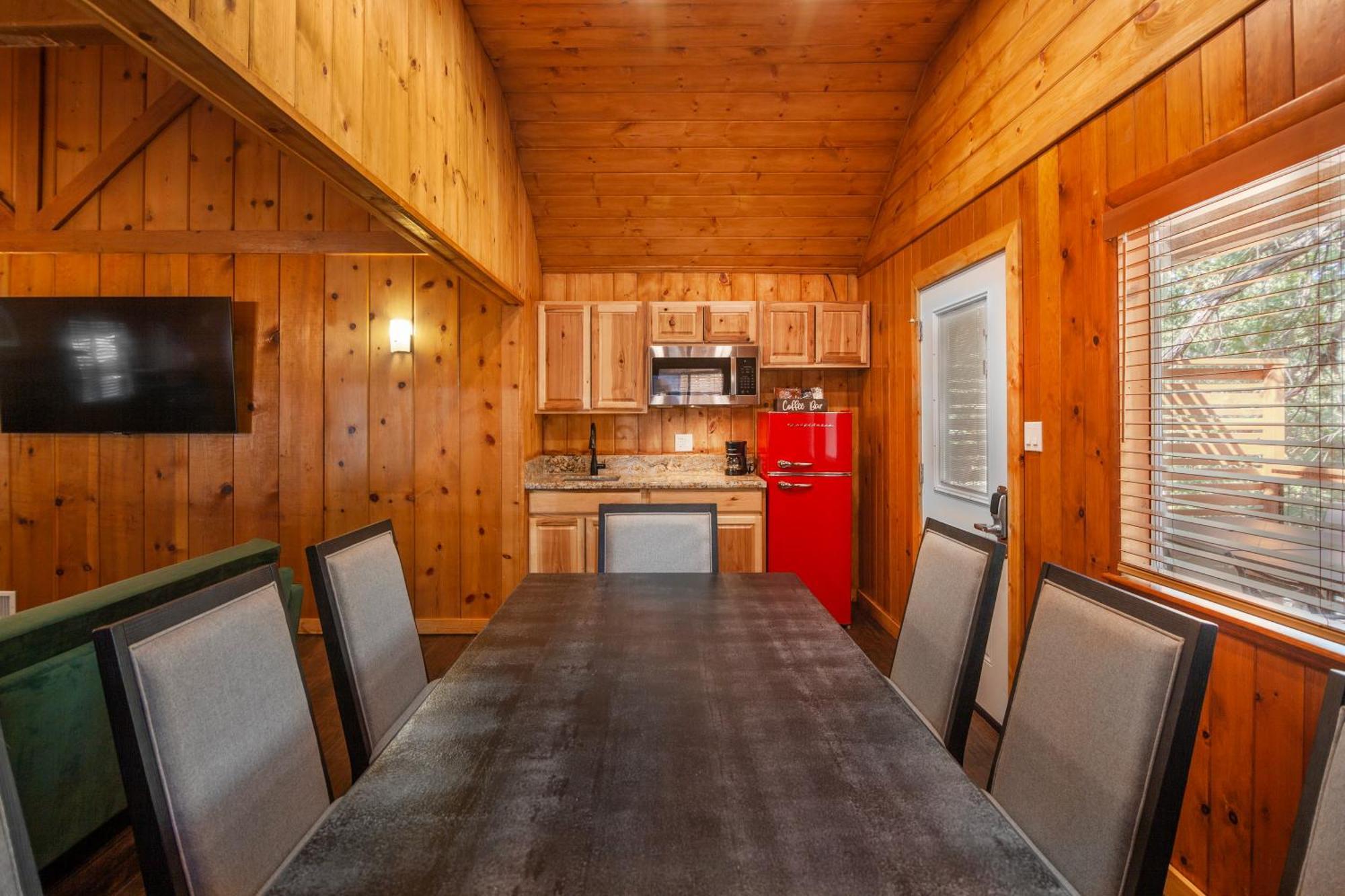 فندق Tahquitz Pines Retreat آيديلوايل المظهر الخارجي الصورة