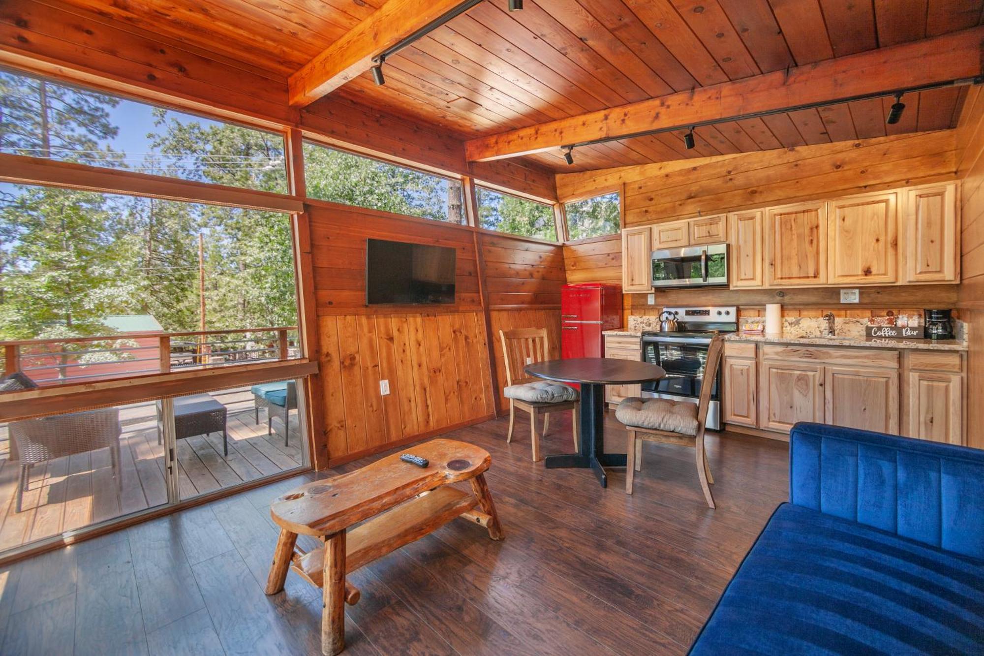 فندق Tahquitz Pines Retreat آيديلوايل المظهر الخارجي الصورة