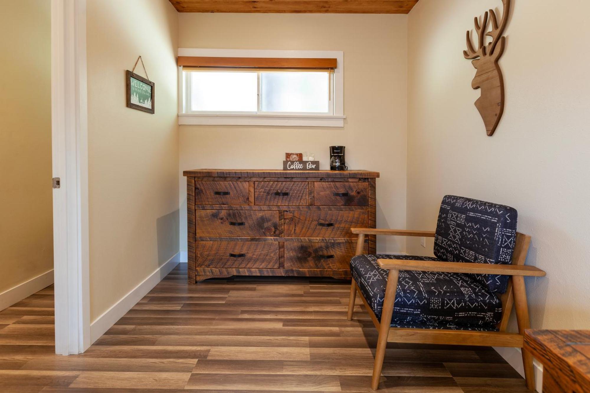 فندق Tahquitz Pines Retreat آيديلوايل المظهر الخارجي الصورة