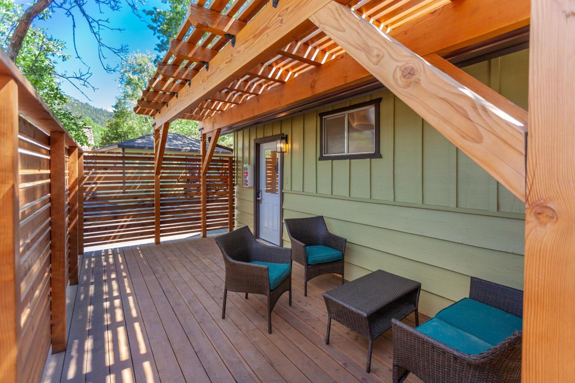 فندق Tahquitz Pines Retreat آيديلوايل المظهر الخارجي الصورة